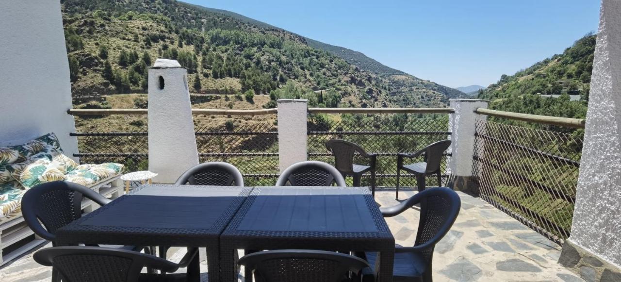 El Capricho De Trevelez Apartment Ngoại thất bức ảnh