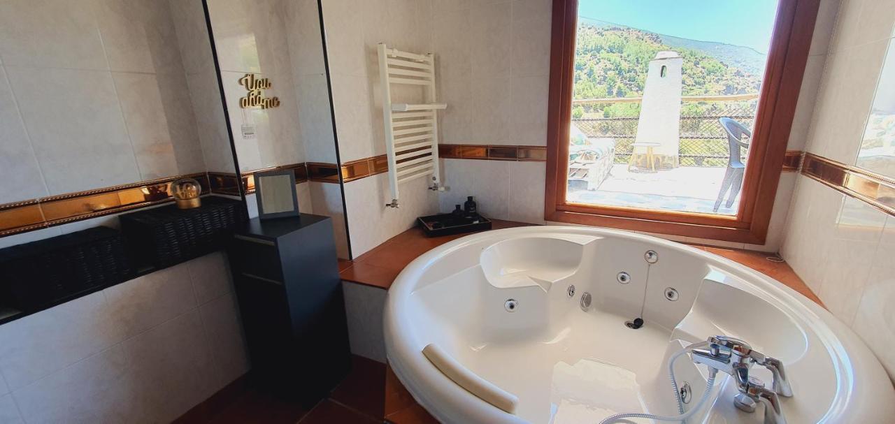El Capricho De Trevelez Apartment Ngoại thất bức ảnh