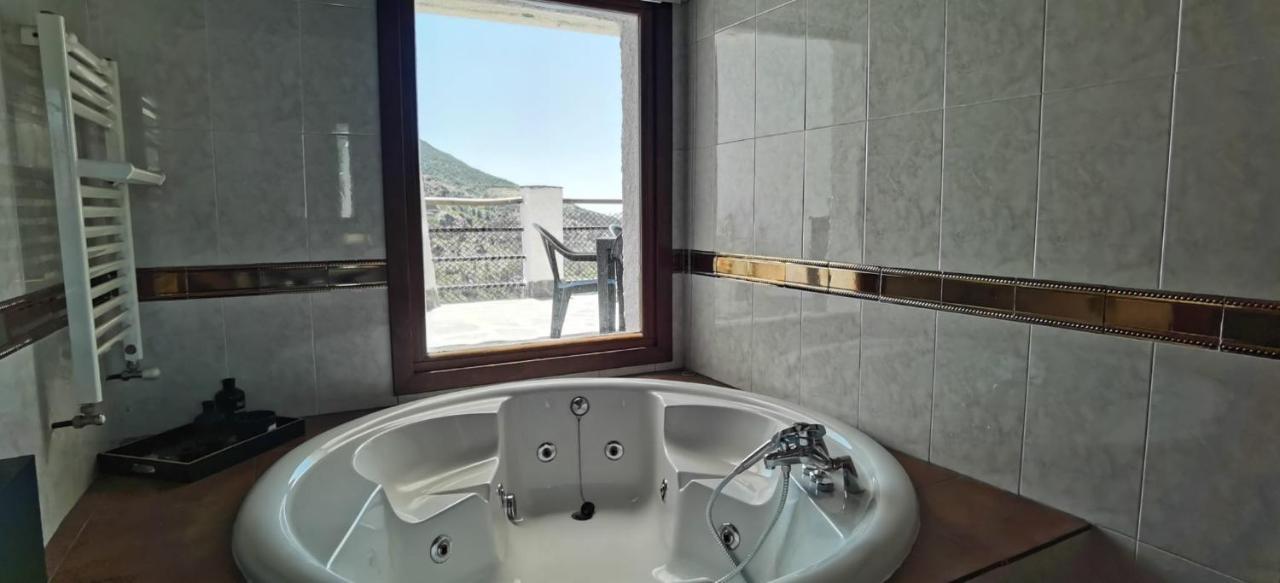 El Capricho De Trevelez Apartment Ngoại thất bức ảnh